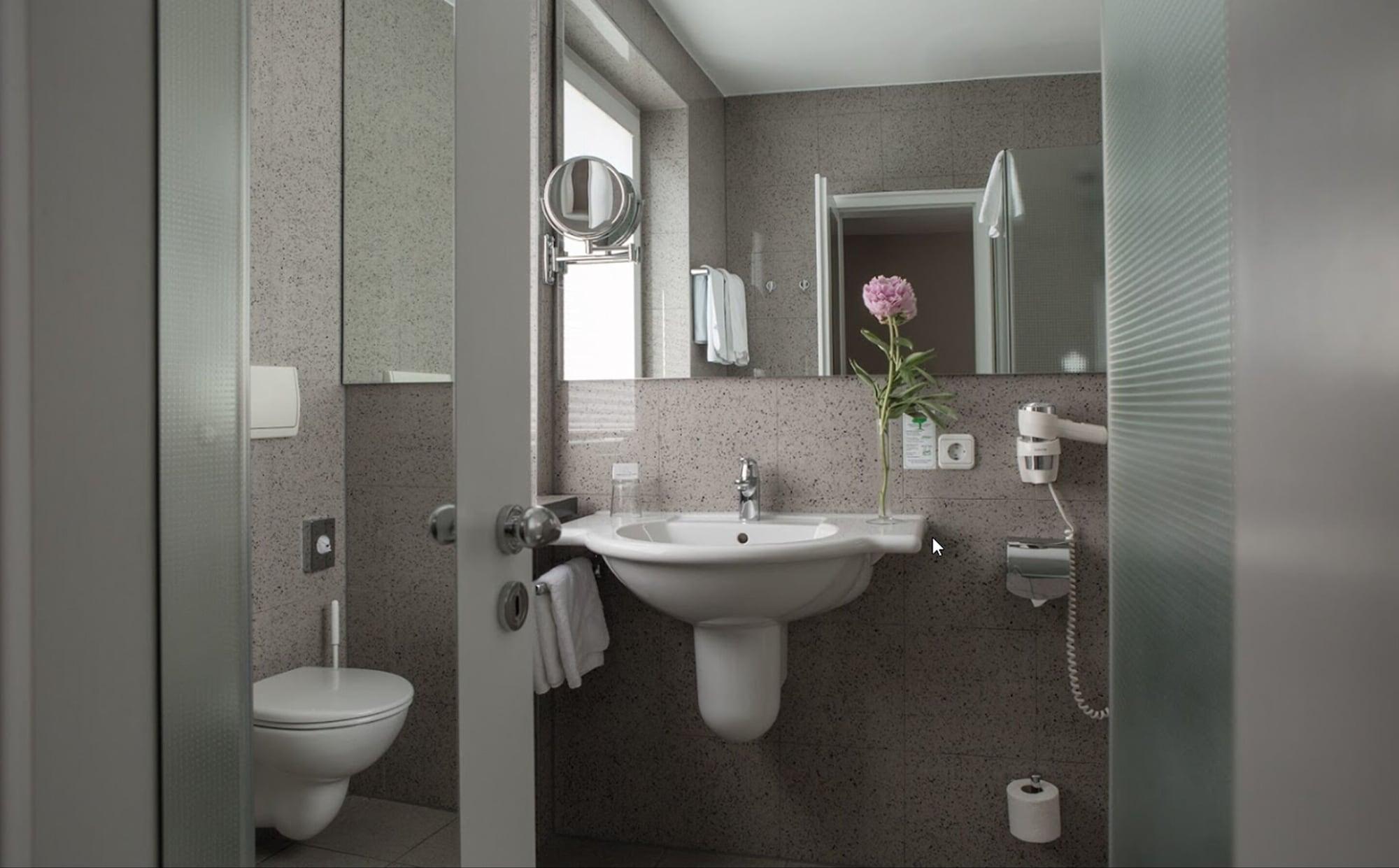 Parkhotel Schmid Adelsried Dış mekan fotoğraf