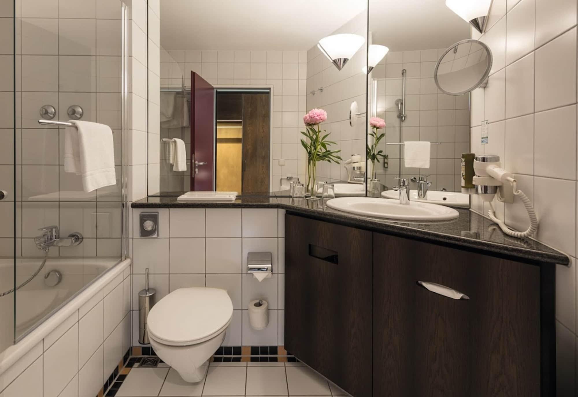 Parkhotel Schmid Adelsried Dış mekan fotoğraf