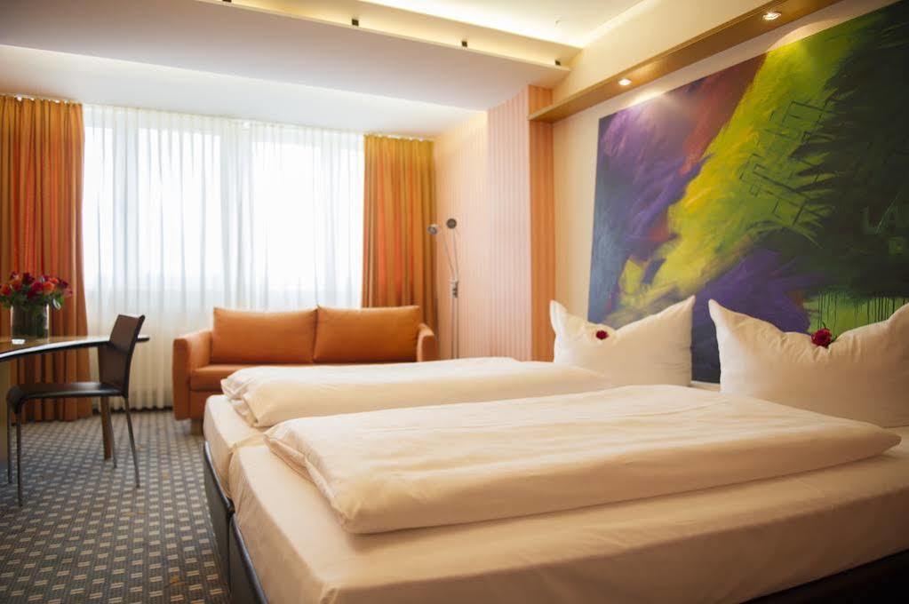 Parkhotel Schmid Adelsried Dış mekan fotoğraf