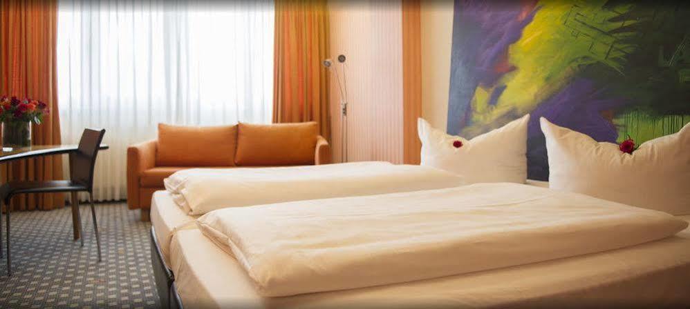 Parkhotel Schmid Adelsried Dış mekan fotoğraf